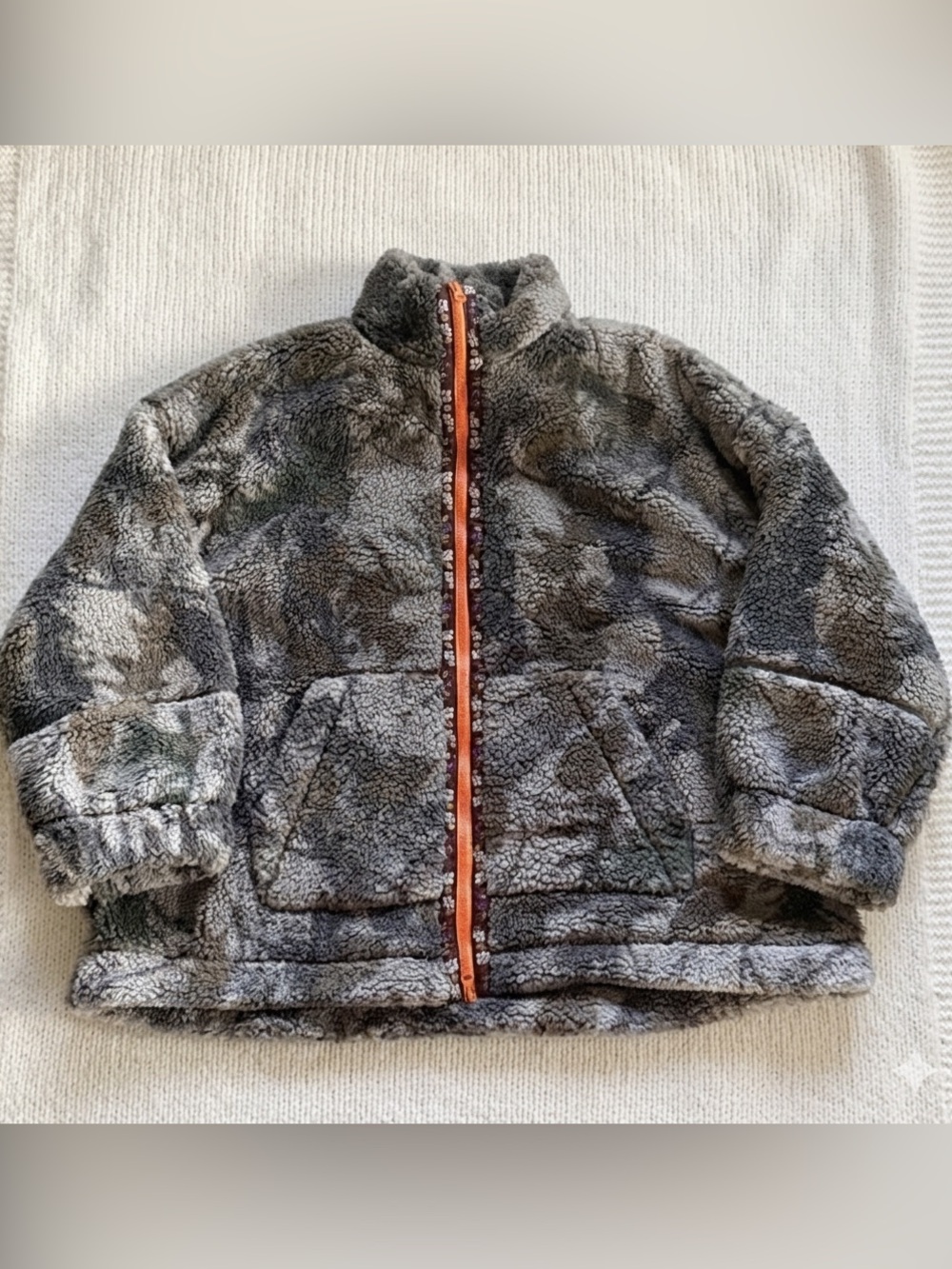 BDG Camo Sherpa Fleece Jacket Women’s M - NWT